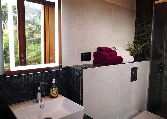 Alojamento de Acomodação e Pequeno-almoço Zia Chiarina San Nicolo Gerrei